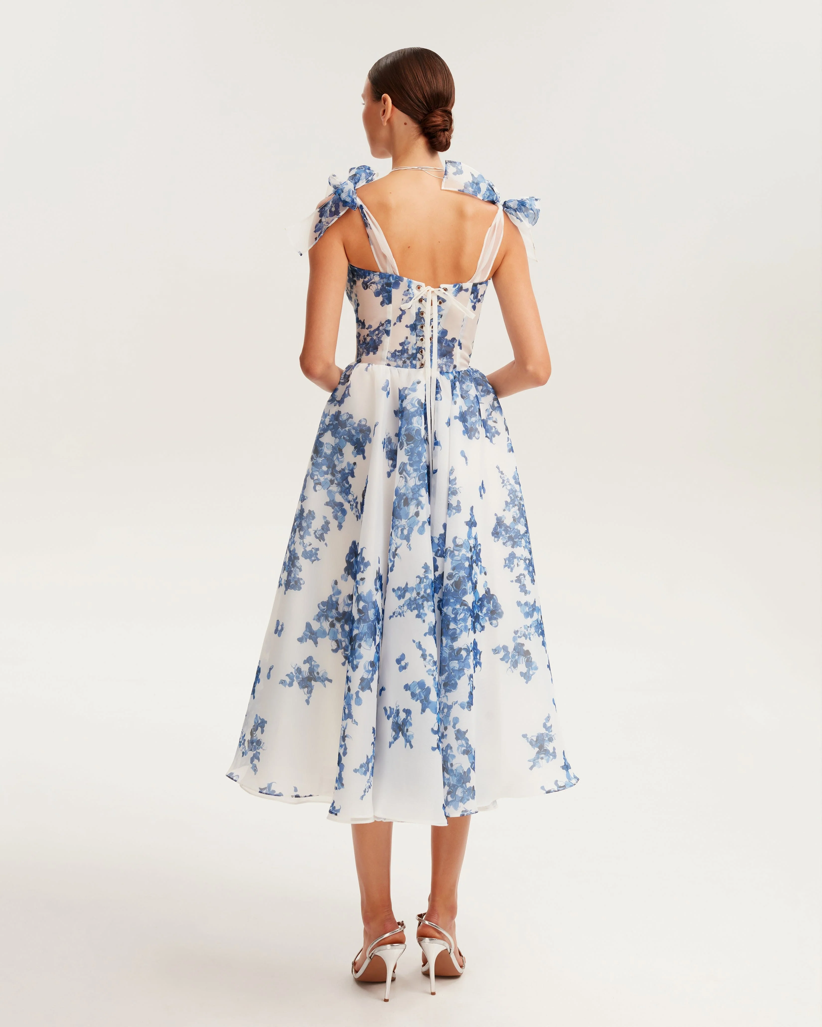 Charming blue hydrangea-patterned organza midi dress, Garden of Eden - Image 3
