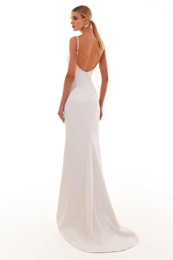 Chic mermaid maxi dress in white - Image 3
