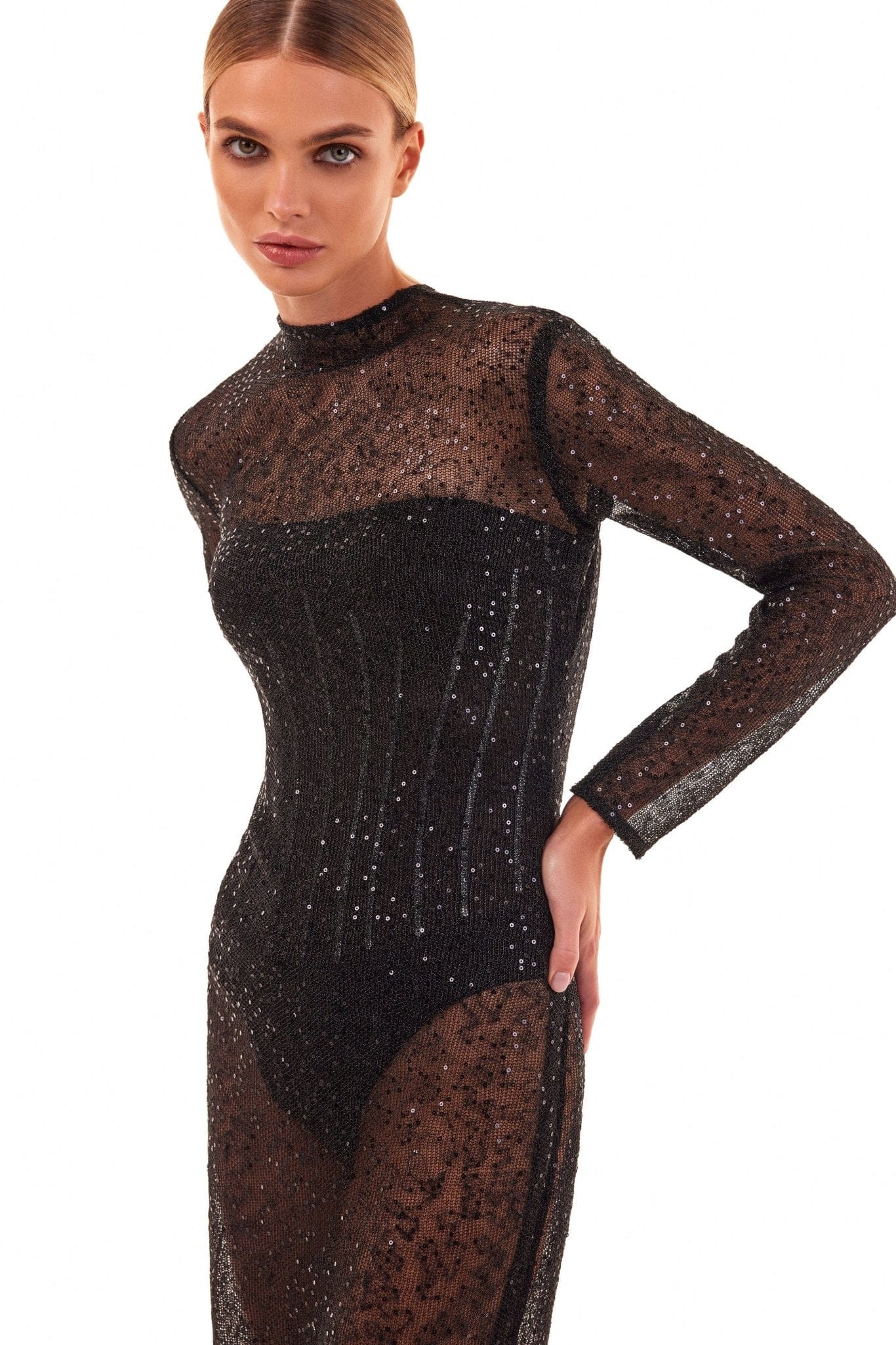 Crystal-embellished striking maxi dress - Image 7