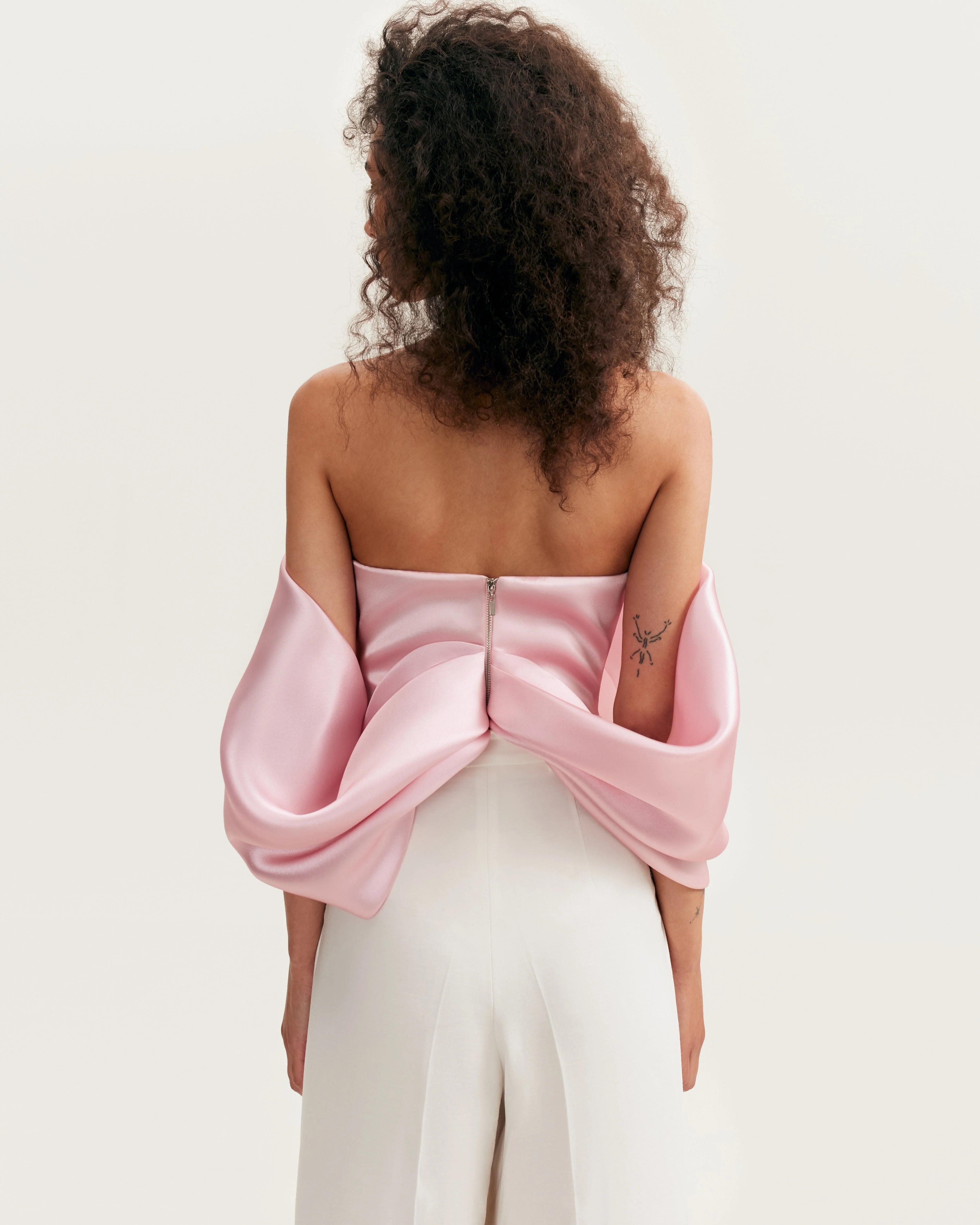 Pink organza off-shoulder blouse with meringue flounces, Xo Xo - Image 3