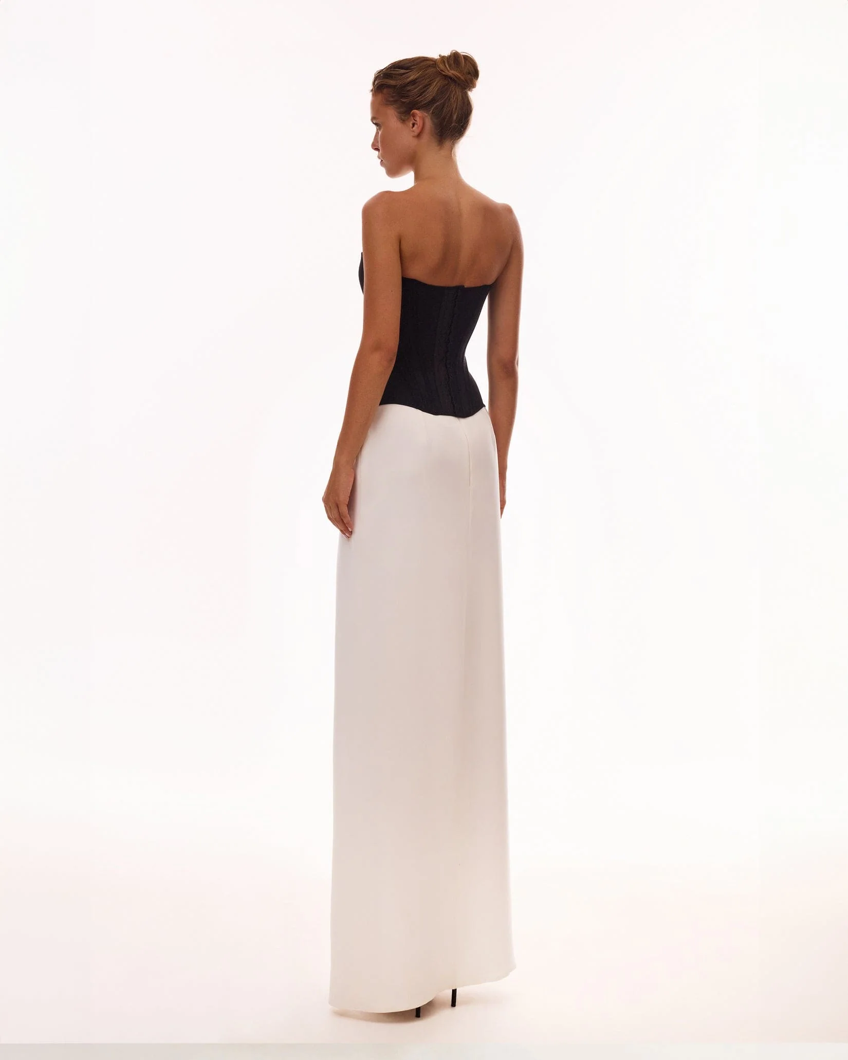 Refined fitted white maxi skirt with a slit, Midnight Walk - Image 3