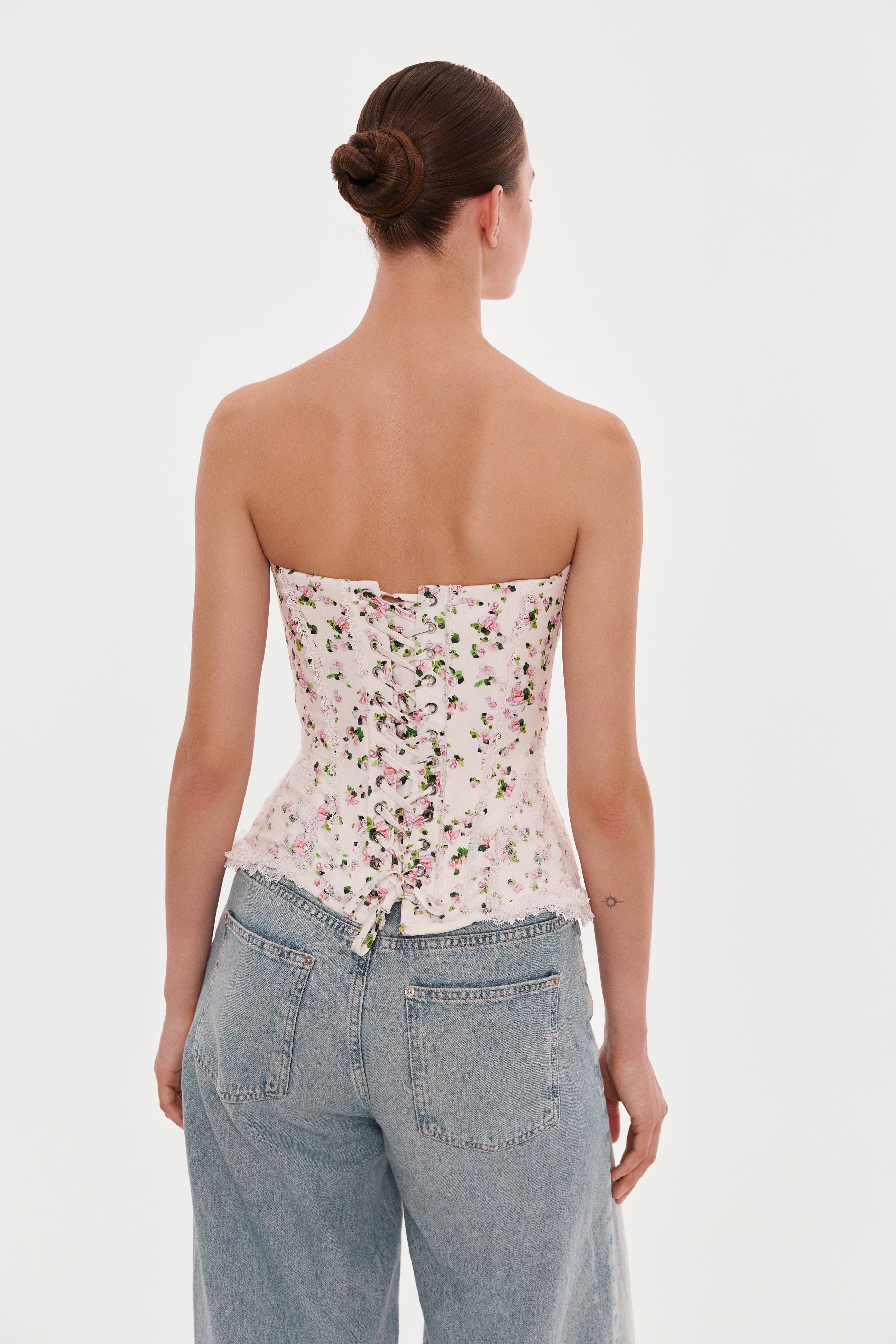 Romantic apple blossom corset with rosebud appliques - Image 3