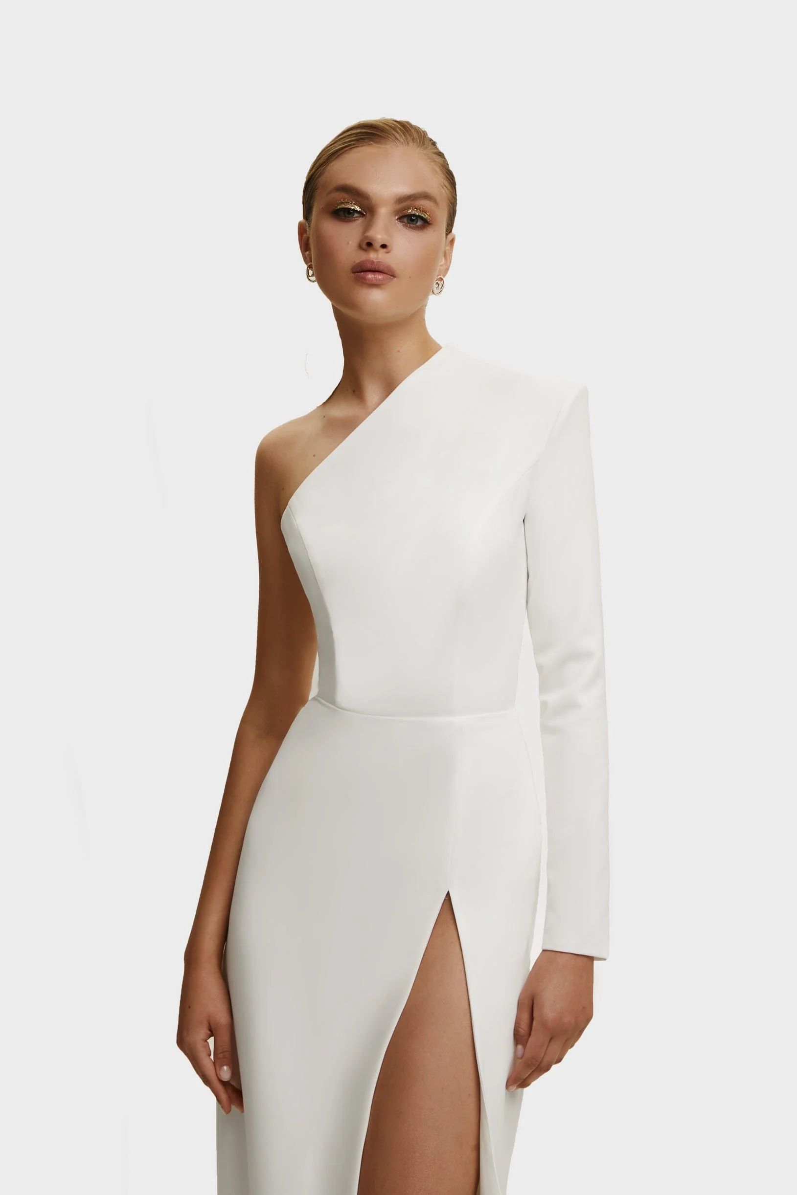 White Long-sleeved dress with sharp shoulder cut - Image 5